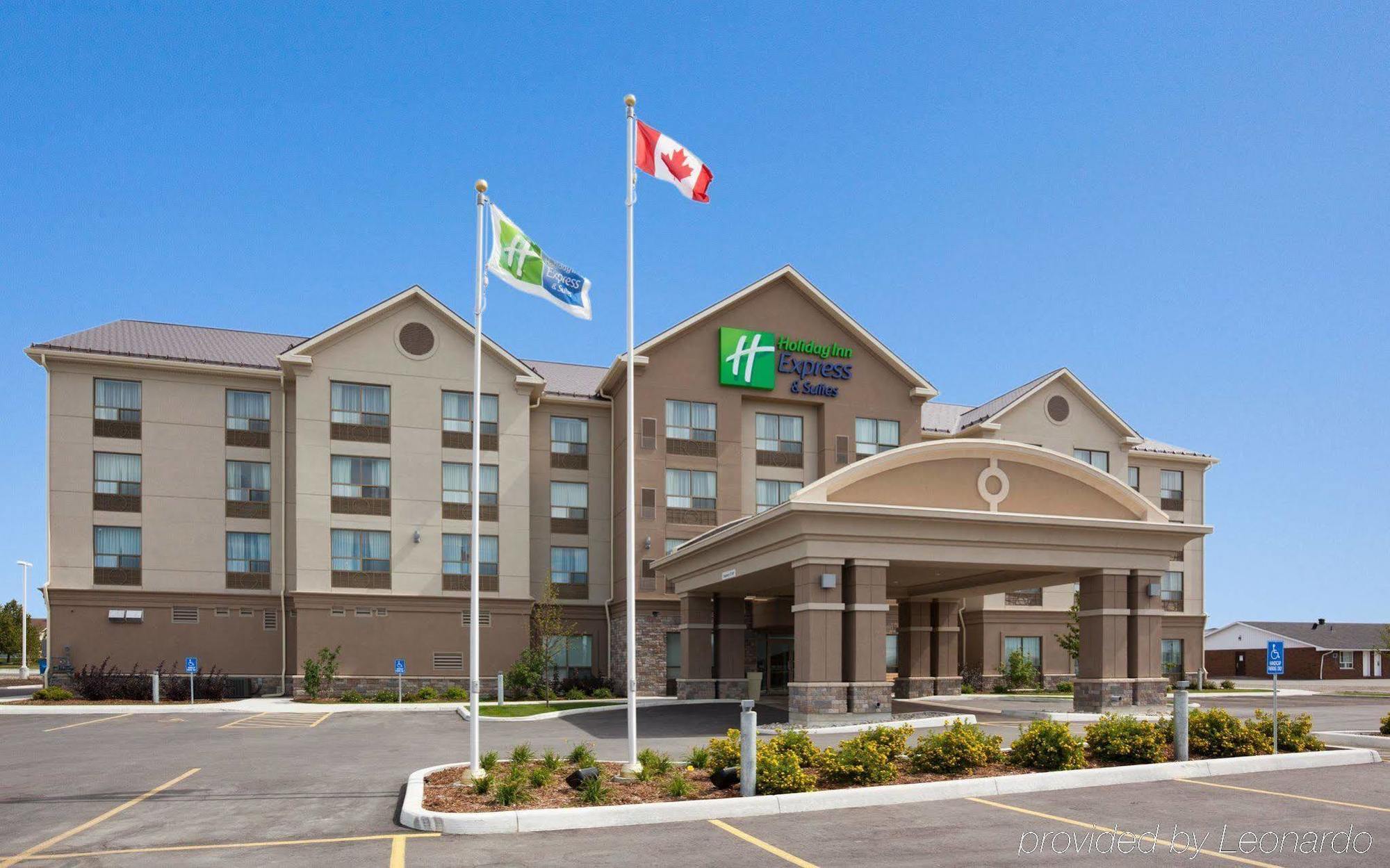 Holiday Inn Express & Suites New Liskeard Eksteriør bilde